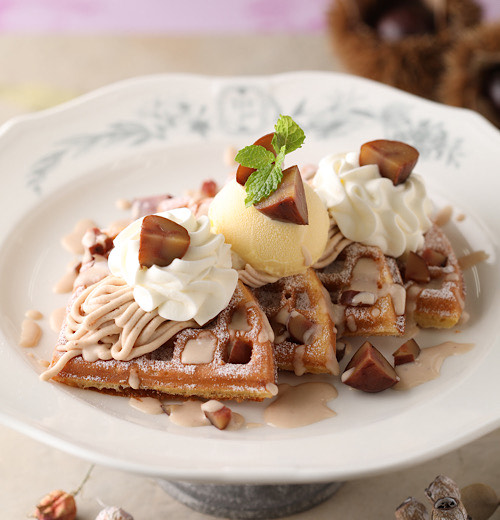 季節のメニュー マザーリーフ Motherleaf 摘みたて紅茶と焼きたてワッフル