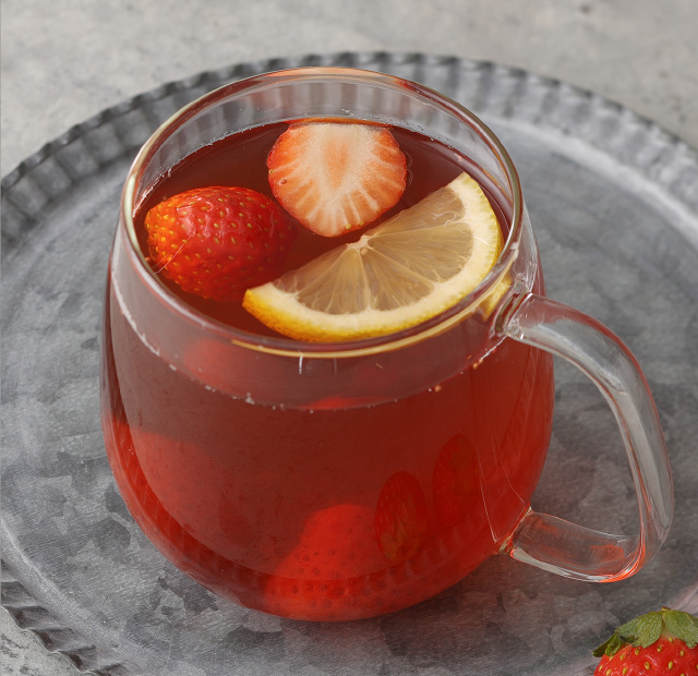 自家製いちごコンポートのルシアンティー